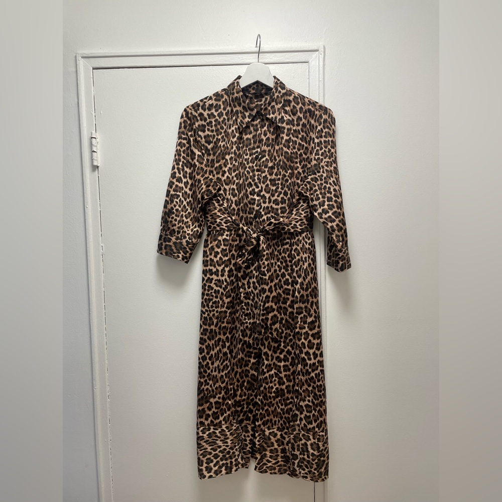 Leopard-print midi dress